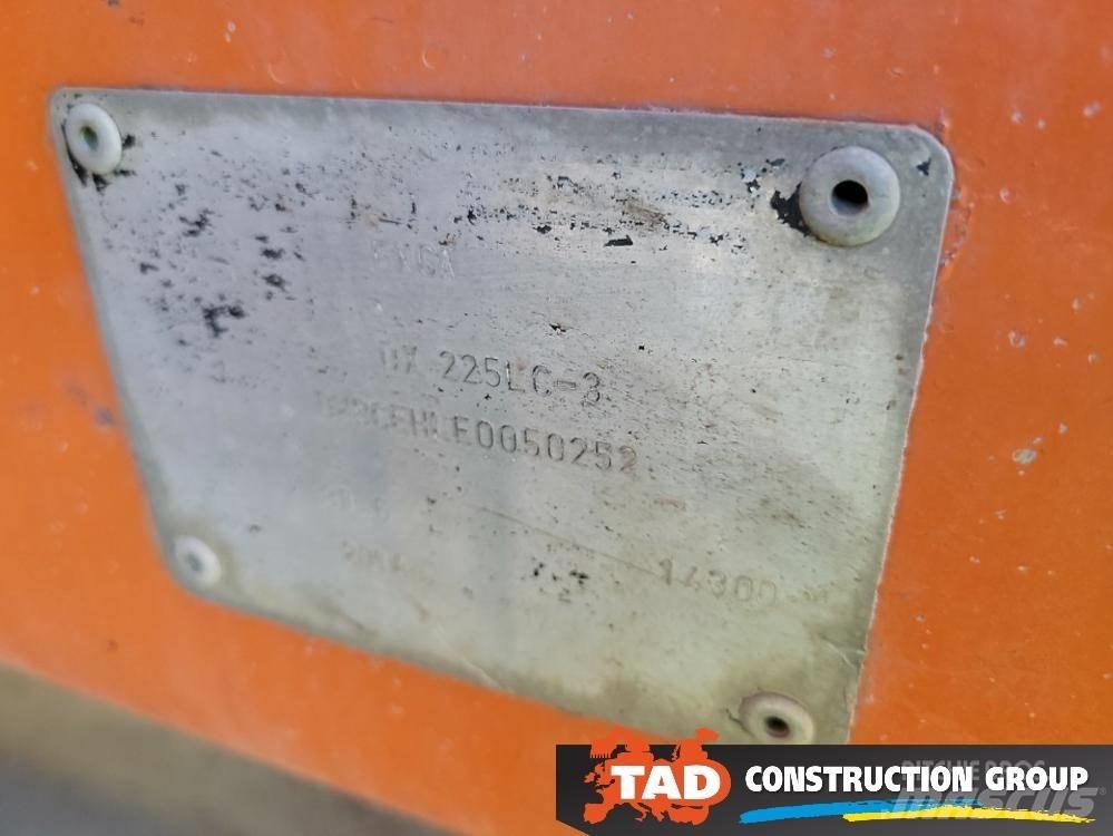 Doosan DX 225 LC-3 Paletli ekskavatörler