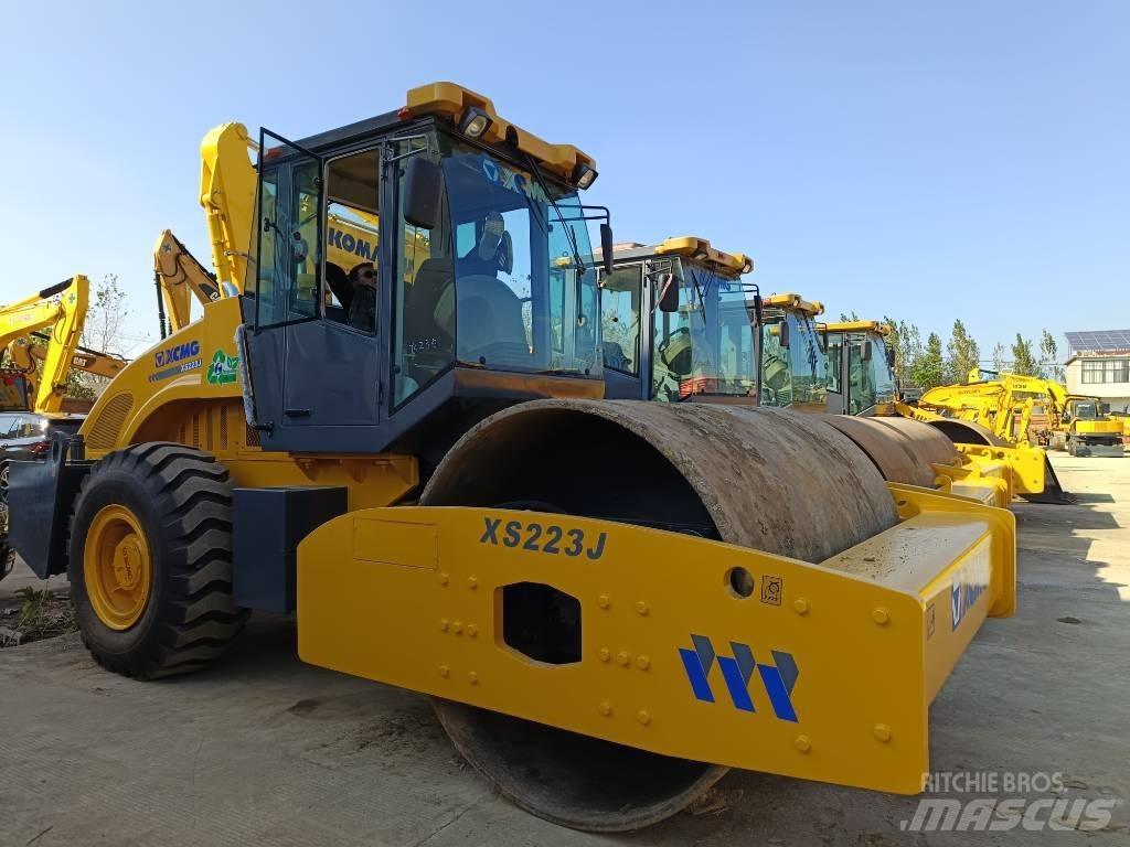 XCMG XS 223 J Tek tamburlu silindirler