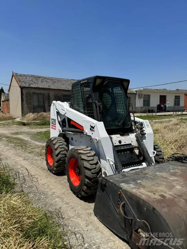Bobcat S 220 Skid steer loderler