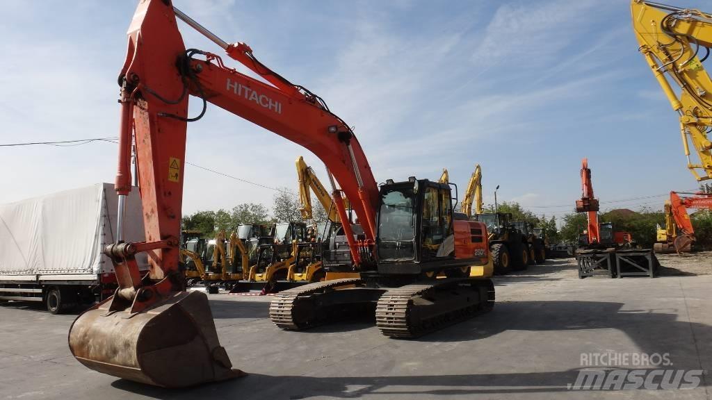 Hitachi ZX 250 LC-6 Paletli ekskavatörler