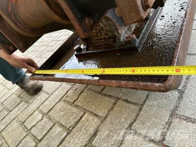 Ho-pac 4600 Titreşimli kazık çakıcıları