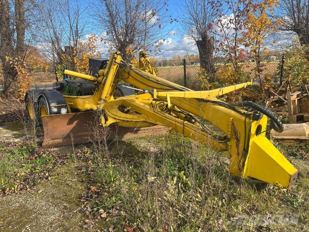 Lokomo AH132 Greyderler