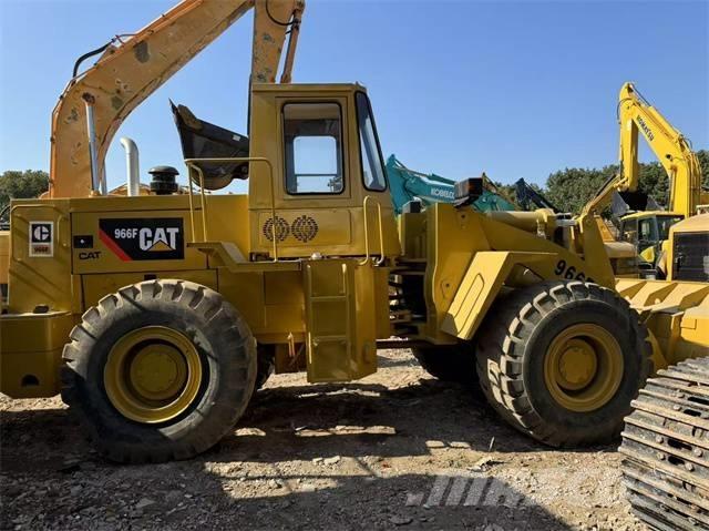 CAT 966 F Tekerlekli yükleyiciler