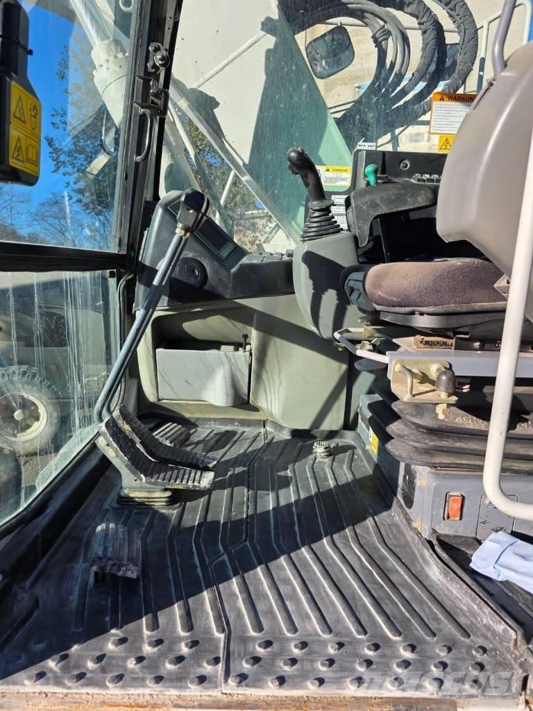 Takeuchi TB 2150 R Paletli ekskavatörler