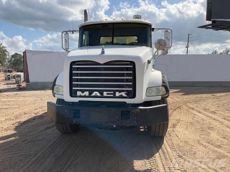 Mack CTP 713 B Diger kamyonlar