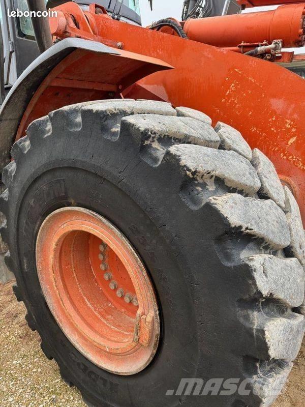 Hitachi ZW 250 Tekerlekli yükleyiciler