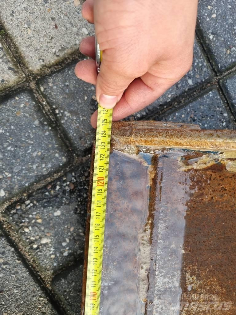 Schäffer 2428 Mini yükleyiciler