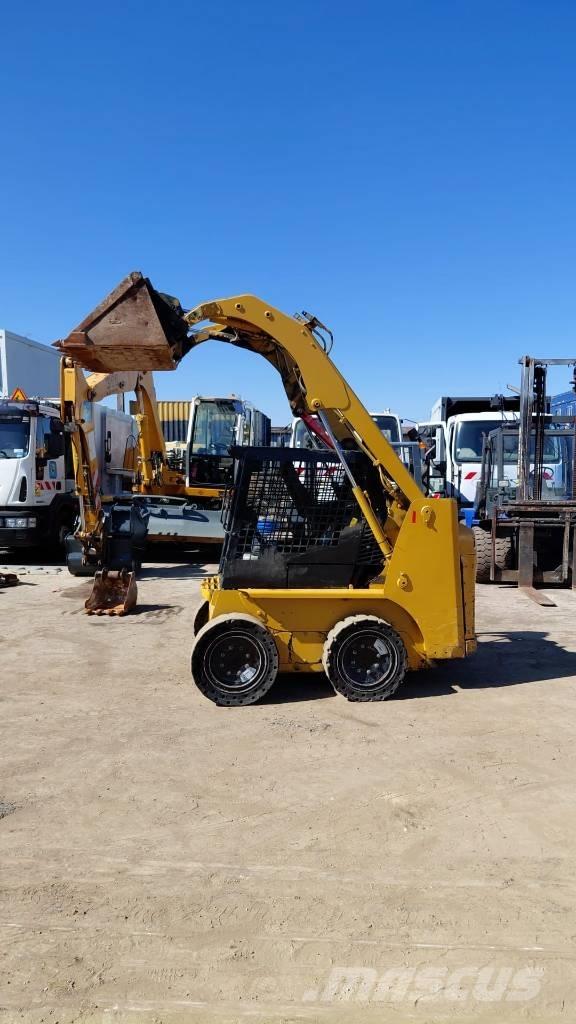 CAT 216 B Mini yükleyiciler