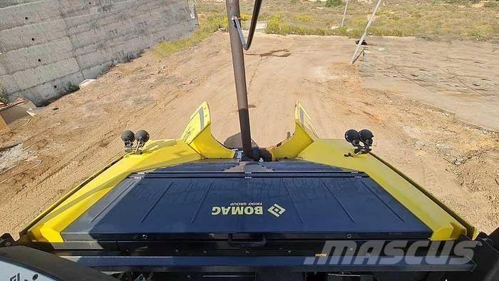 Bomag BF700C-2 Diger