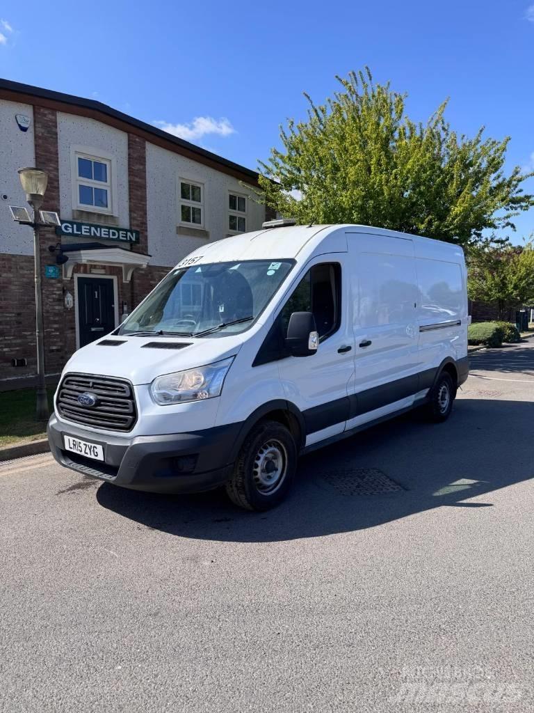 Ford Transit 350 Panel vanlar