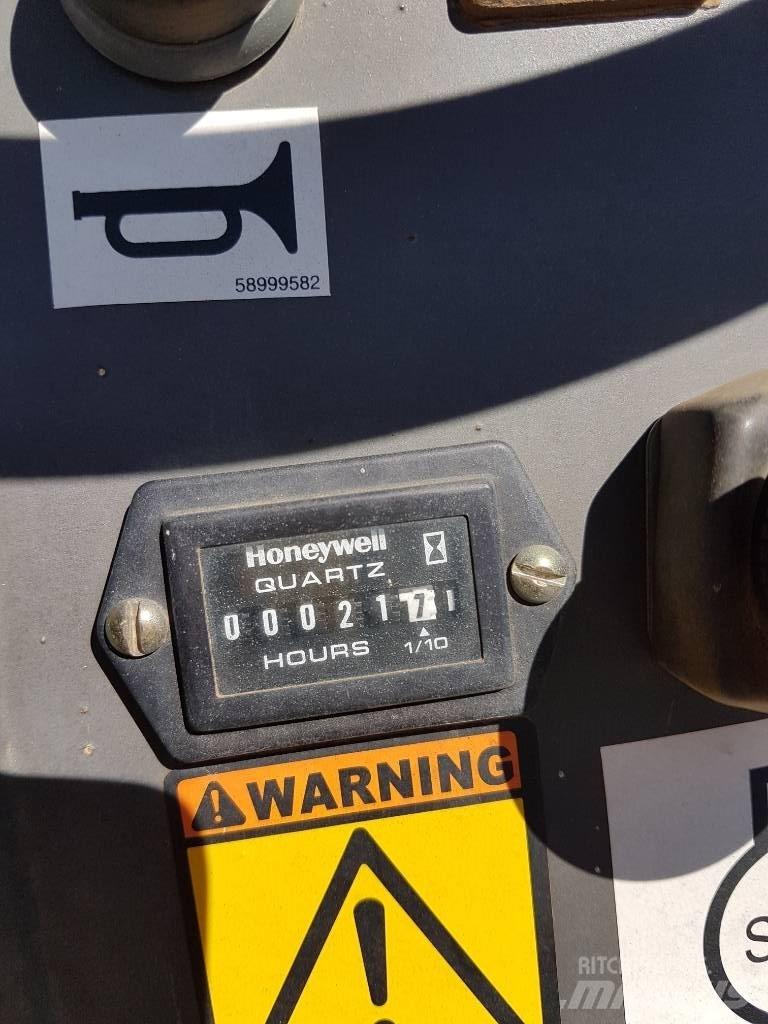 Volvo DD100 Çift tamburlu silindirler