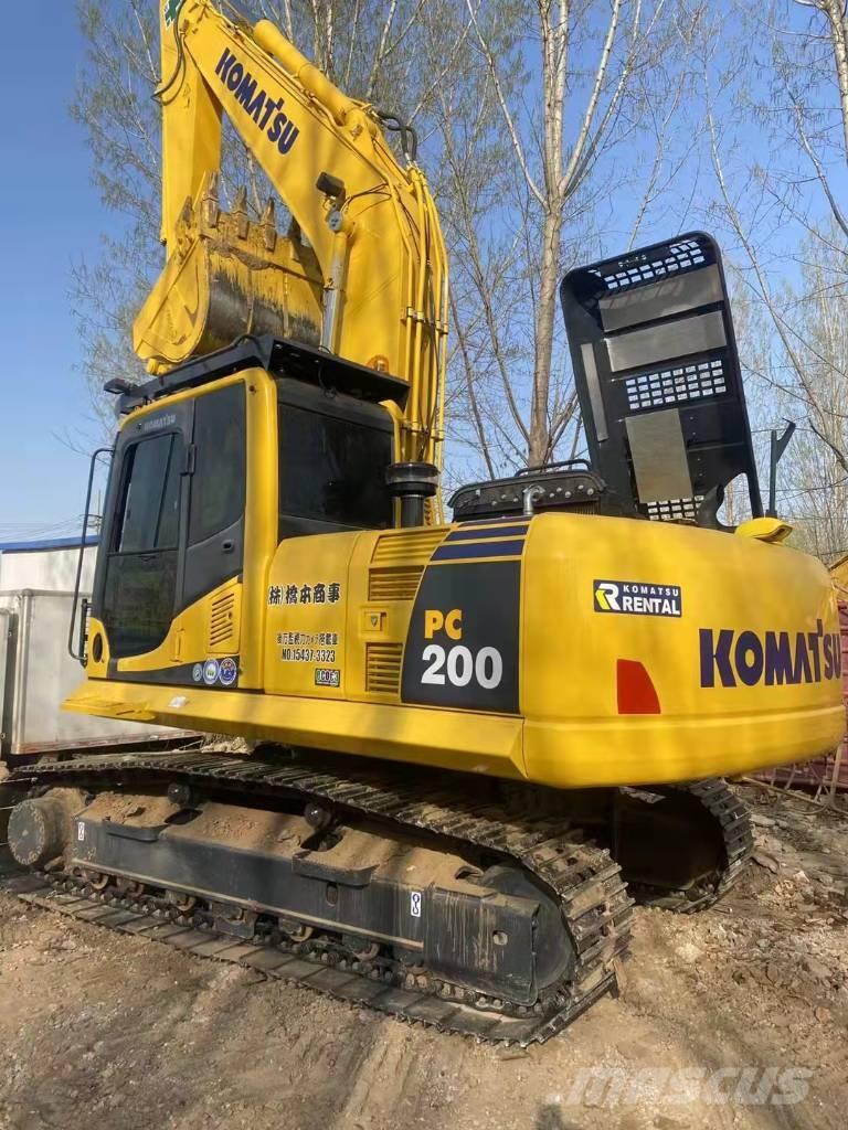 Komatsu PC 200-8 Paletli ekskavatörler