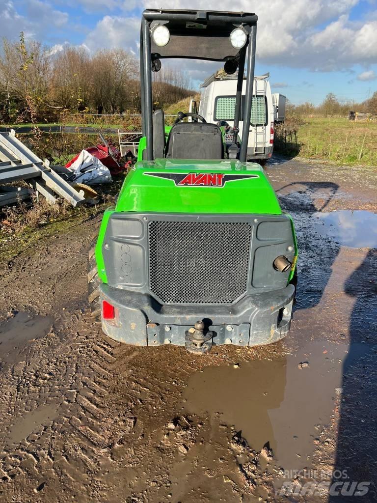 Avant 860 i Mini yükleyiciler