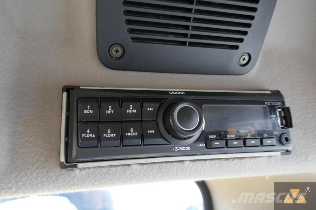 CAT 320FL Paletli ekskavatörler