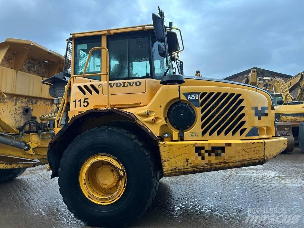 Volvo A 25 D Belden kirma kaya kamyonu