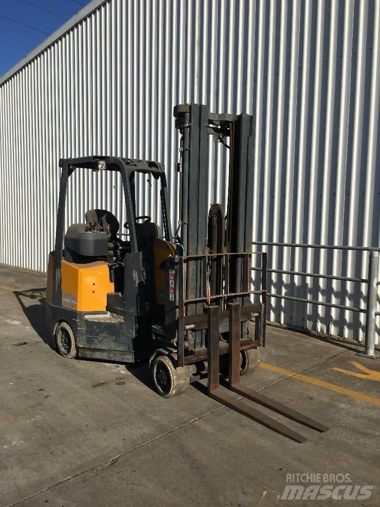 Aisle-Master 20SE Dar koridor forklifti