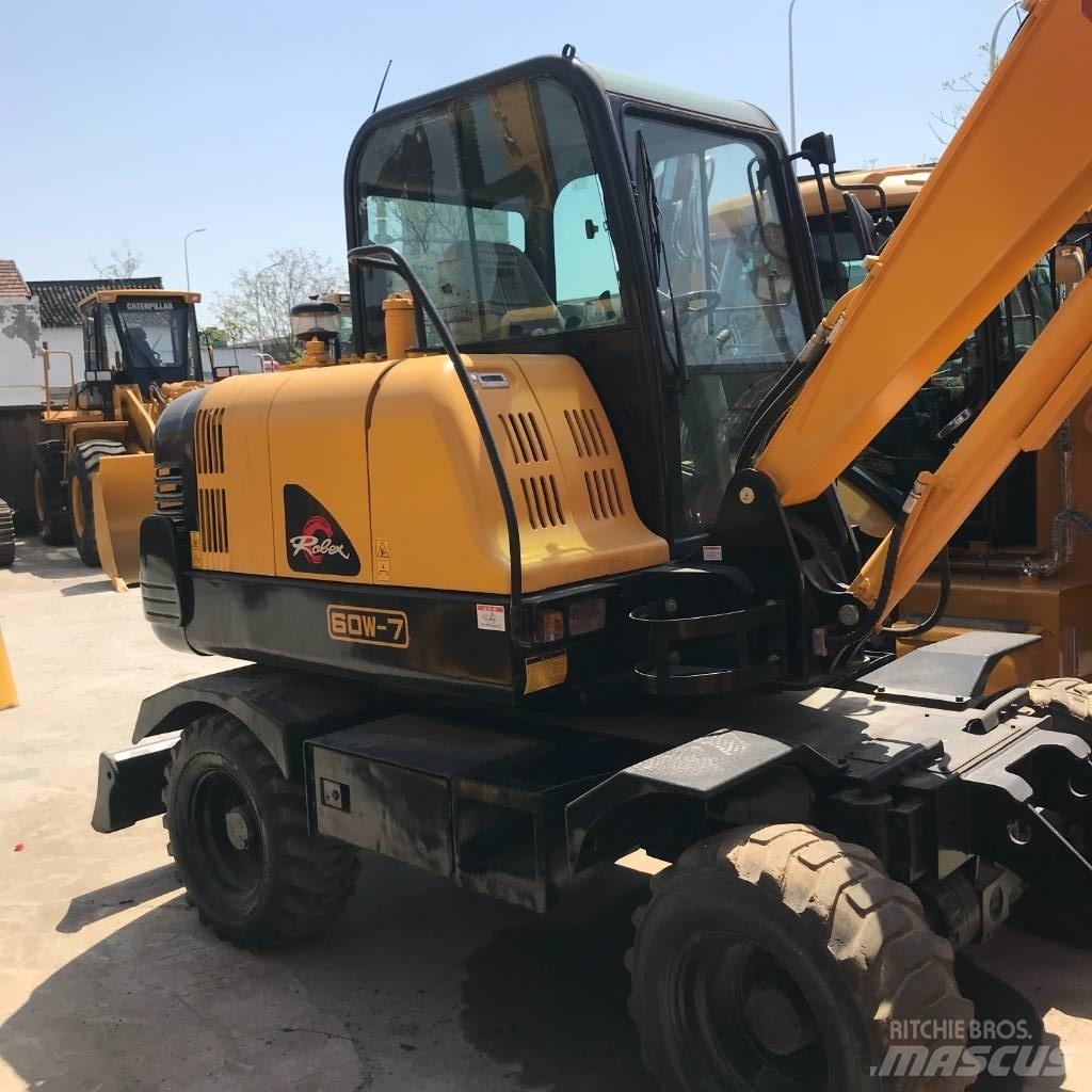 Hyundai Robex 60-7 Lastik tekerli ekskavatörler