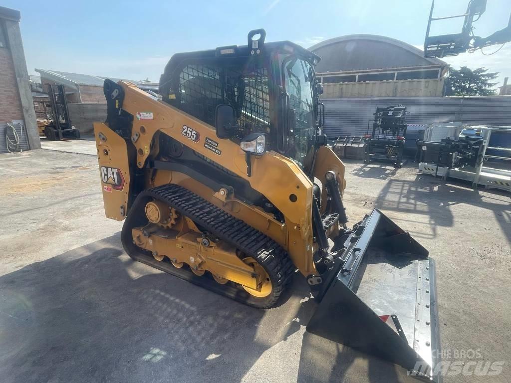 CAT 255 Paletli yükleyiciler