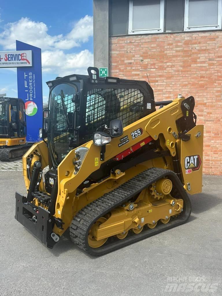 CAT 255 Paletli yükleyiciler