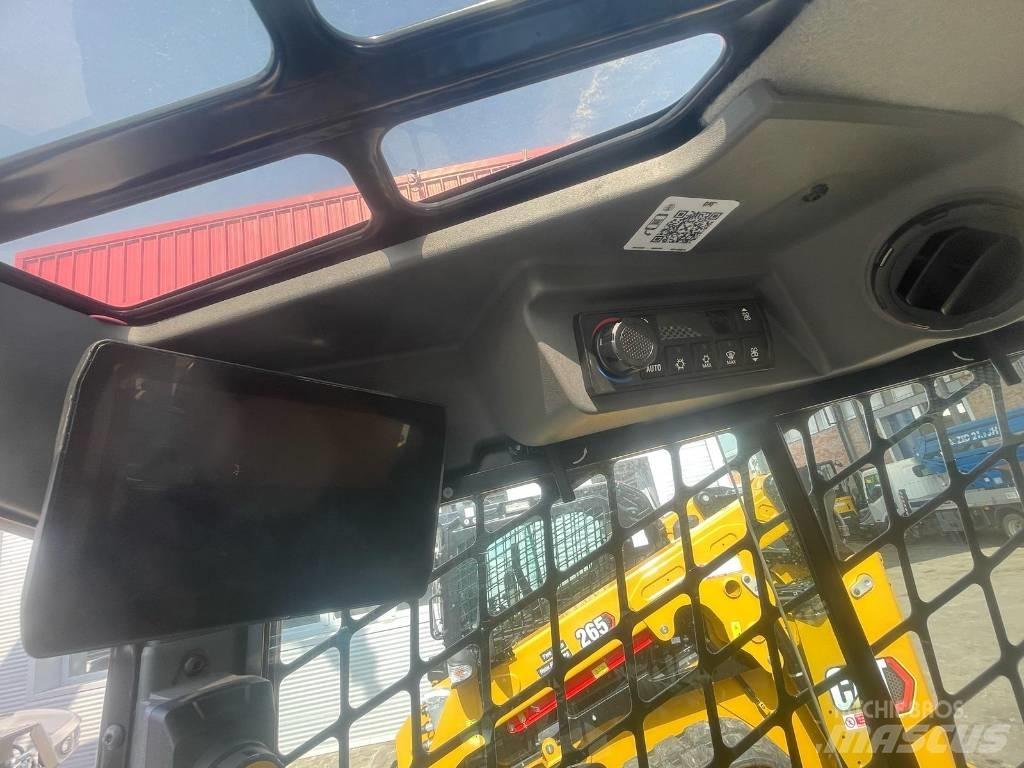 CAT 255 Paletli yükleyiciler