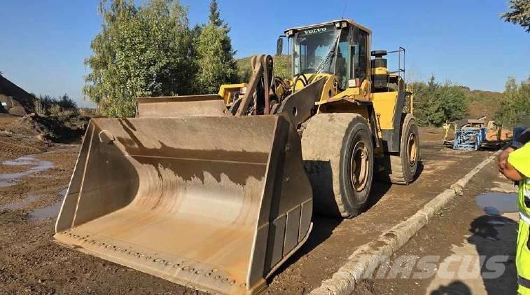 Volvo L 220 F Tekerlekli yükleyiciler