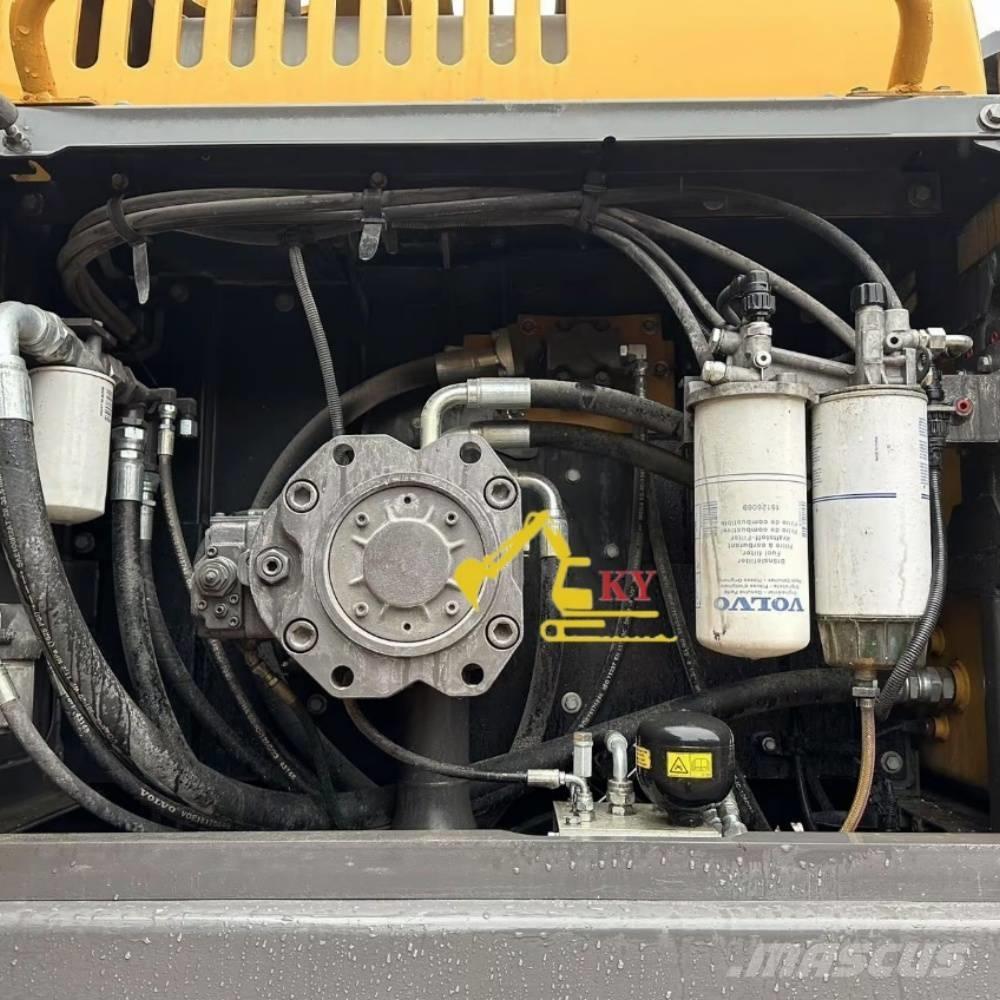 Volvo 380D Paletli ekskavatörler