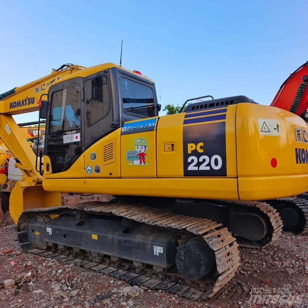 Komatsu PC 220-7 Paletli ekskavatörler