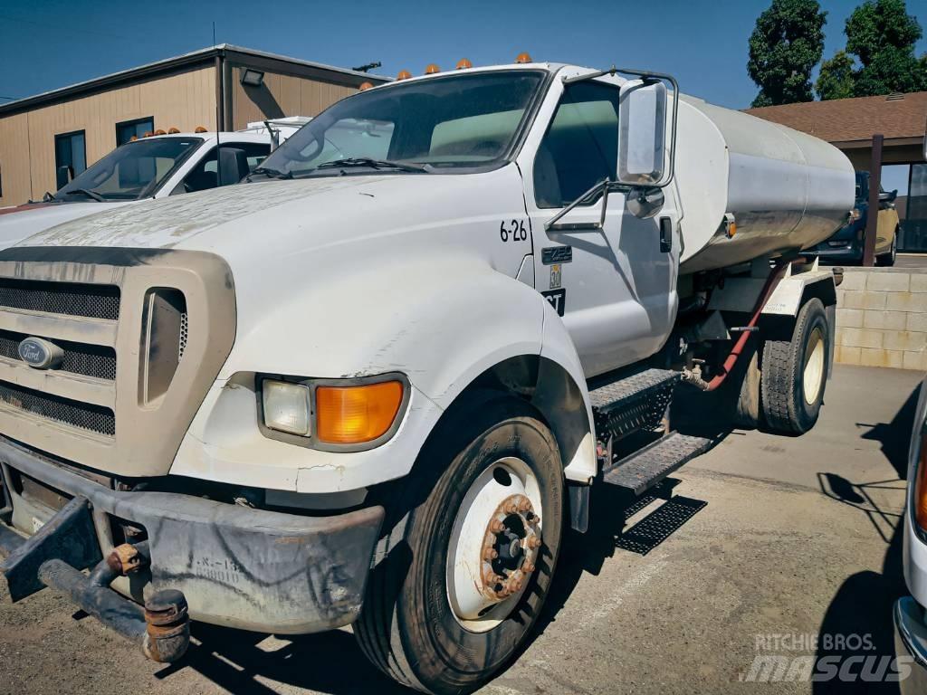 Ford F 750 XL SD Su tankerleri