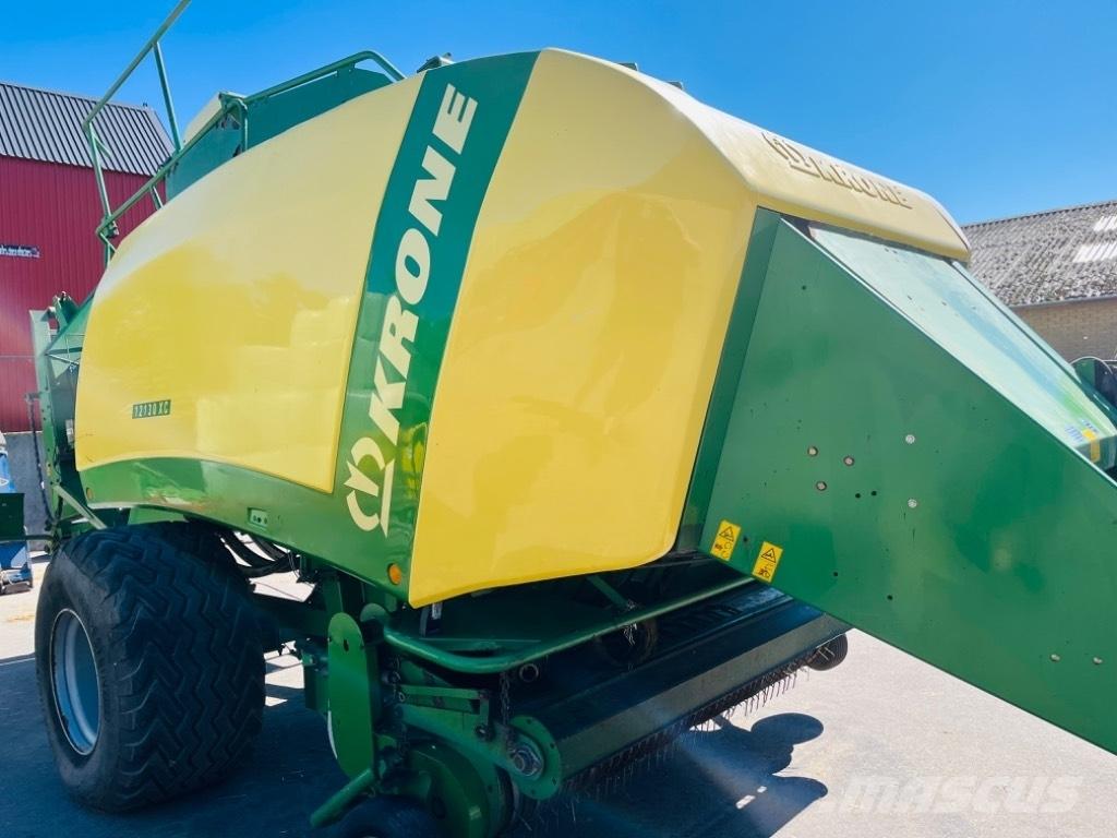 Krone Big Pack 12130 Küp balya makinalari