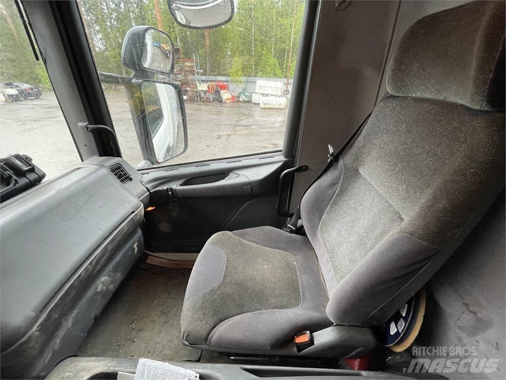 Scania 94 D 260 Kapali kasa kamyonlar