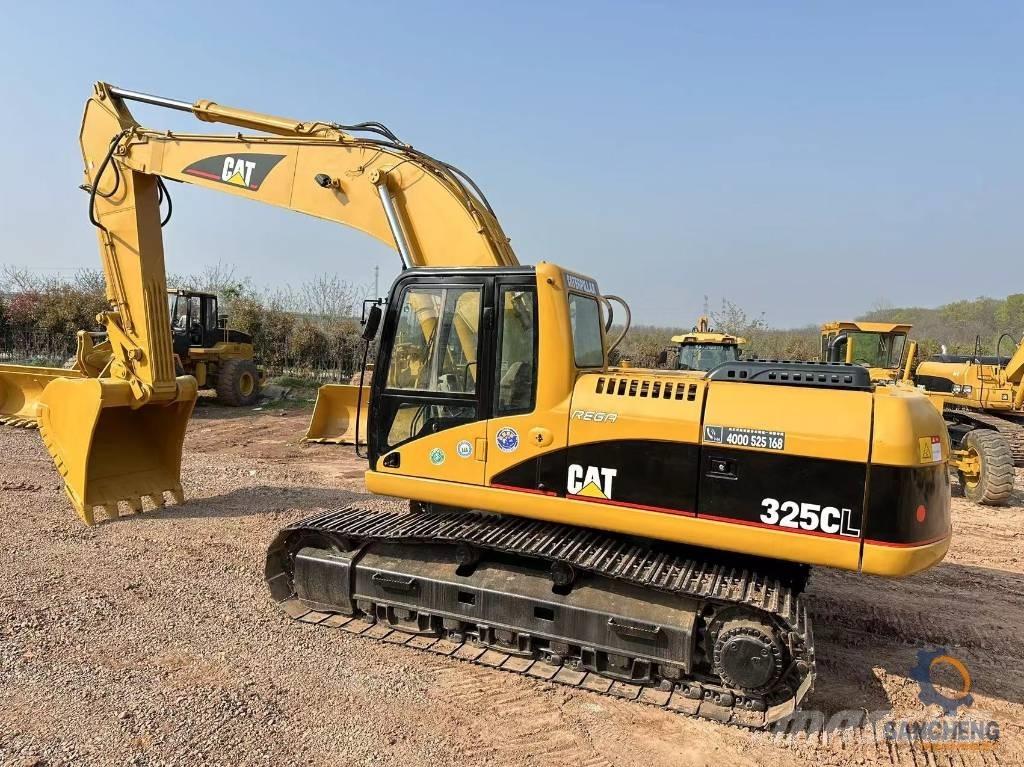 CAT 325 CL Paletli ekskavatörler