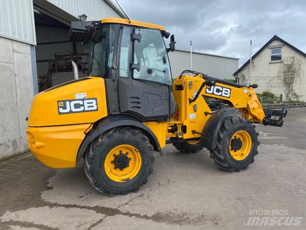 JCB TM 220 Tarimsal teleskopik yükleyiciler