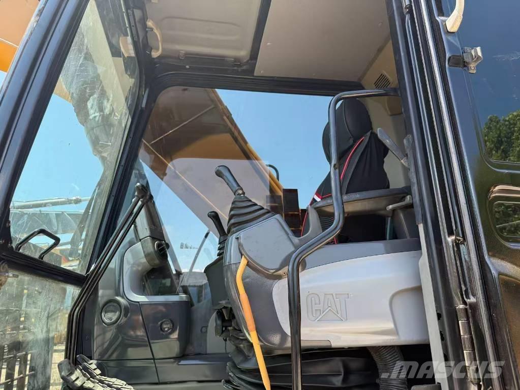 CAT 320 D Paletli ekskavatörler