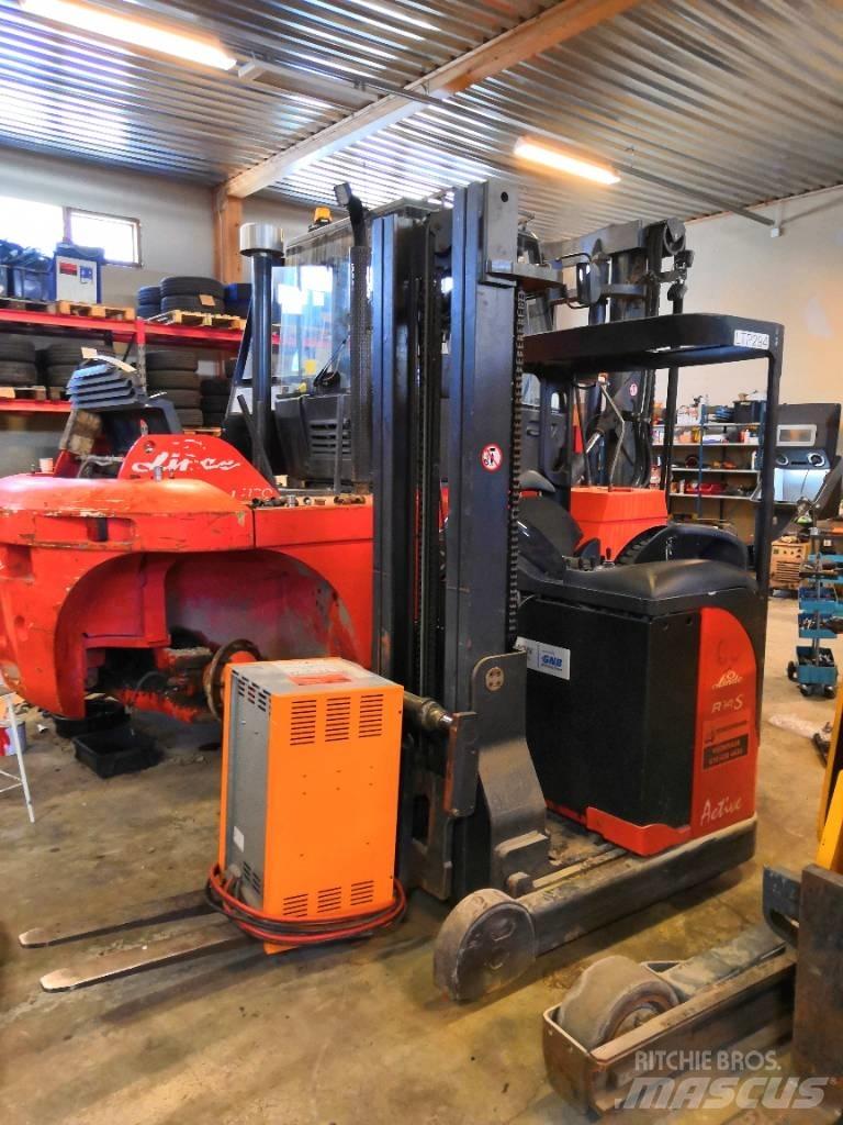 Linde R14AC Reach truck - depo içi istif araçları