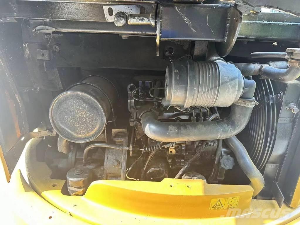 CAT 303CR Paletli ekskavatörler