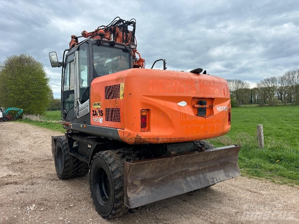 Hitachi ZX 140 W T-3 Lastik tekerli ekskavatörler