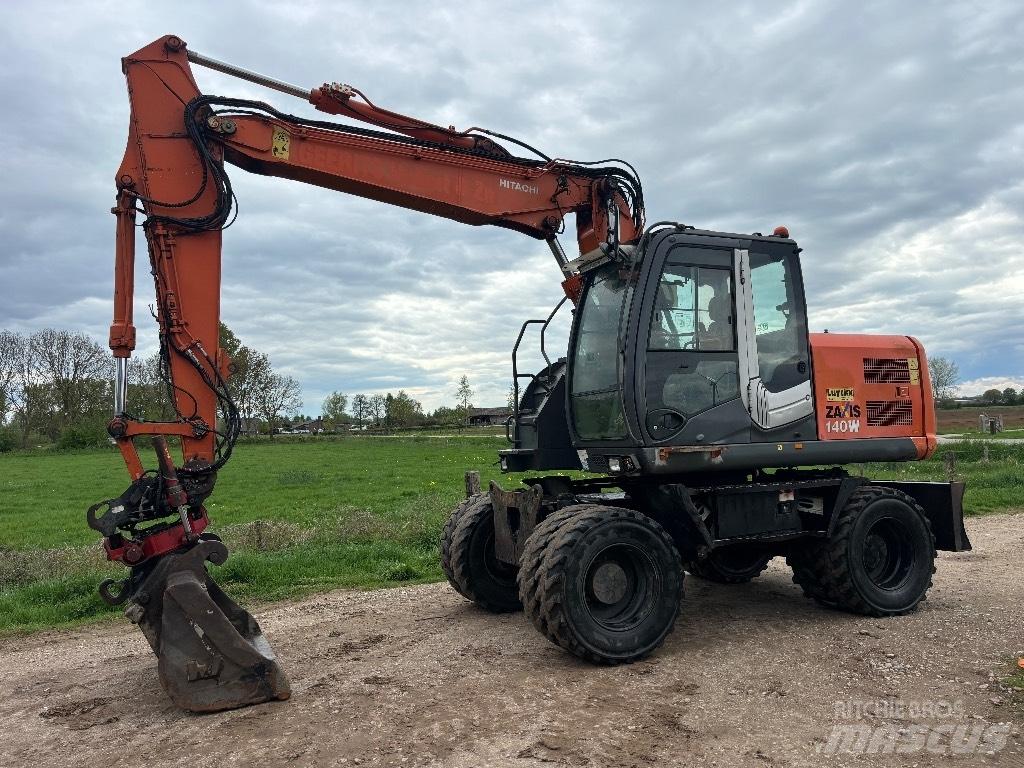 Hitachi ZX 140 W T-3 Lastik tekerli ekskavatörler