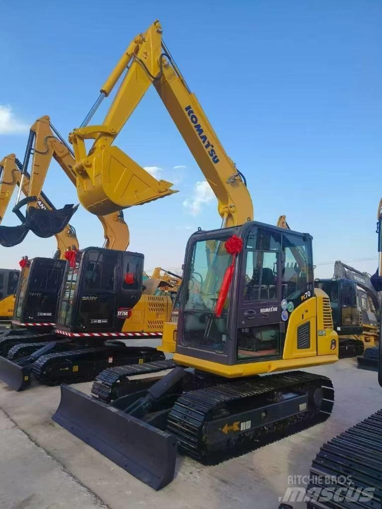Komatsu 70 Paletli ekskavatörler