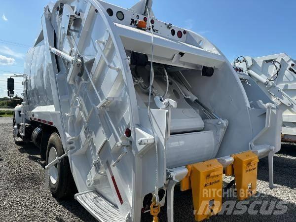 International 7400 Atik kamyonlari