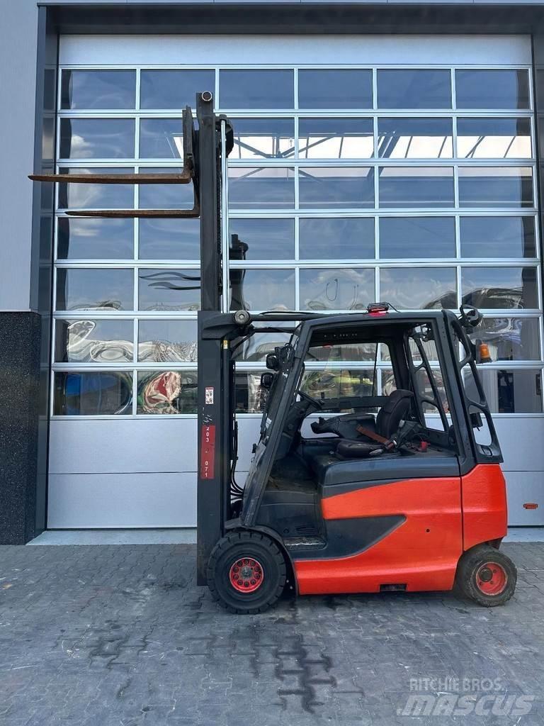 Linde E25P/600HL Elektrikli forkliftler
