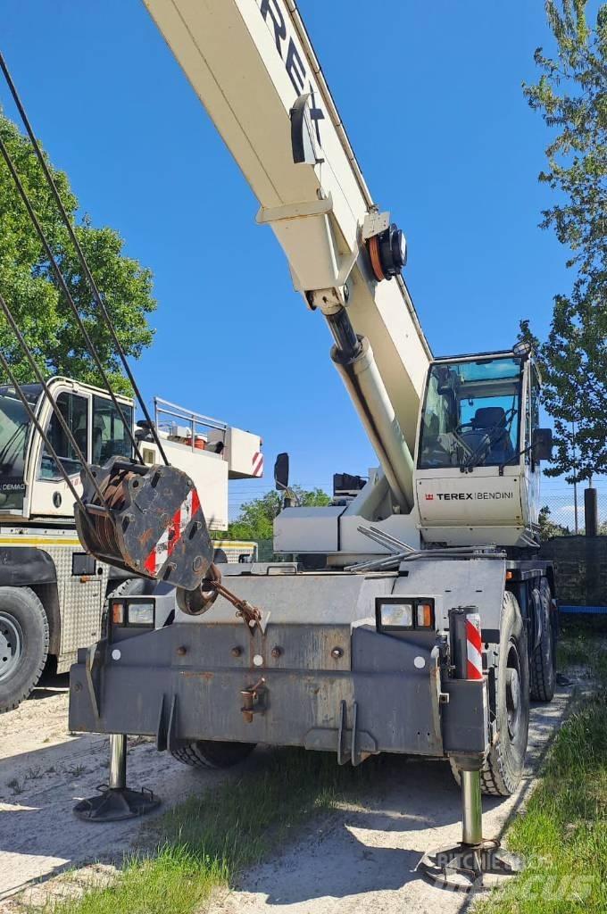 Terex A 350 Arazi Tipi Vinçler (RT)