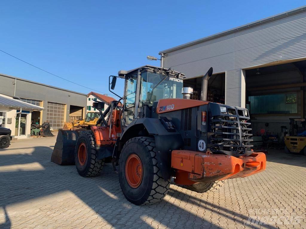 Hitachi ZW 180 Tekerlekli yükleyiciler
