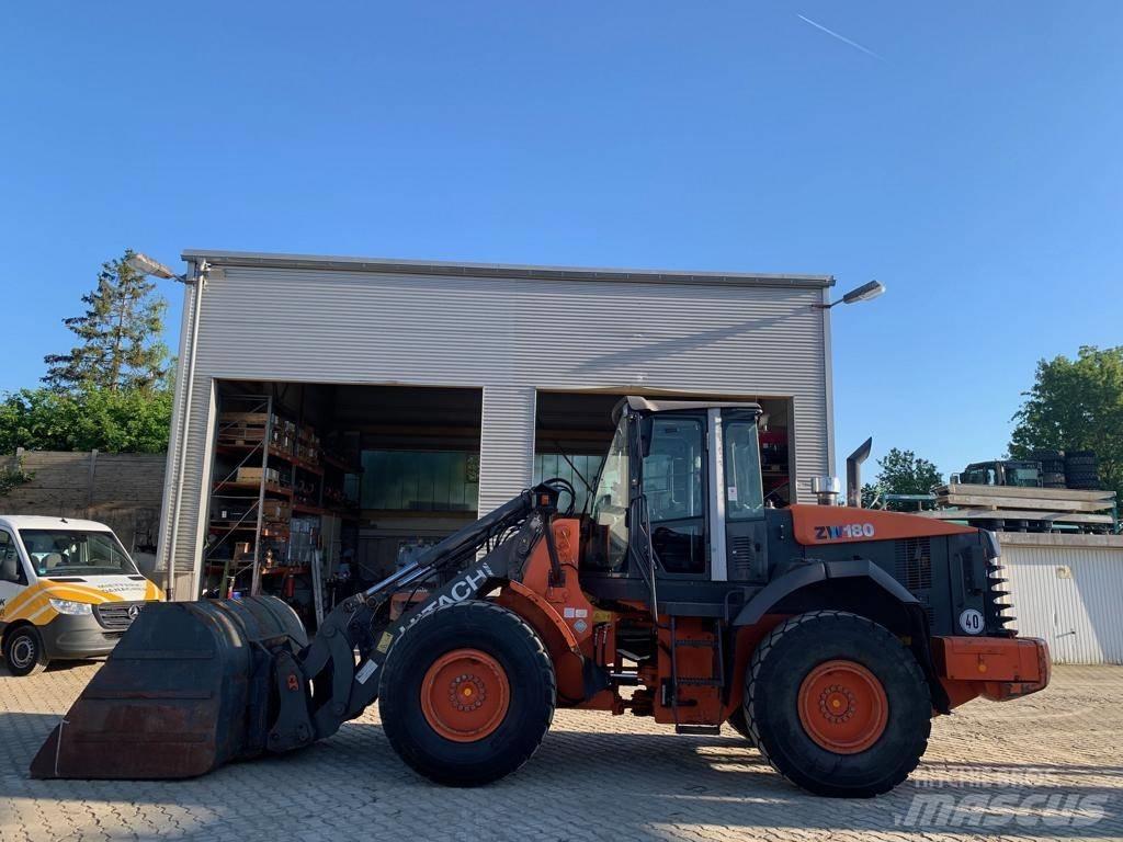 Hitachi ZW 180 Tekerlekli yükleyiciler