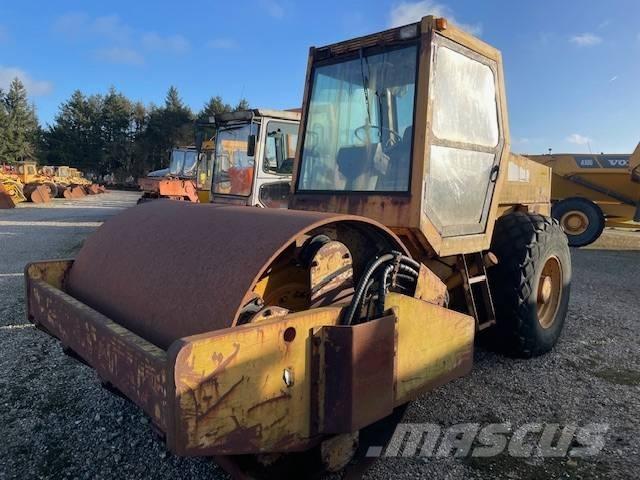 Komatsu JV110WA-HD Tek tamburlu silindirler