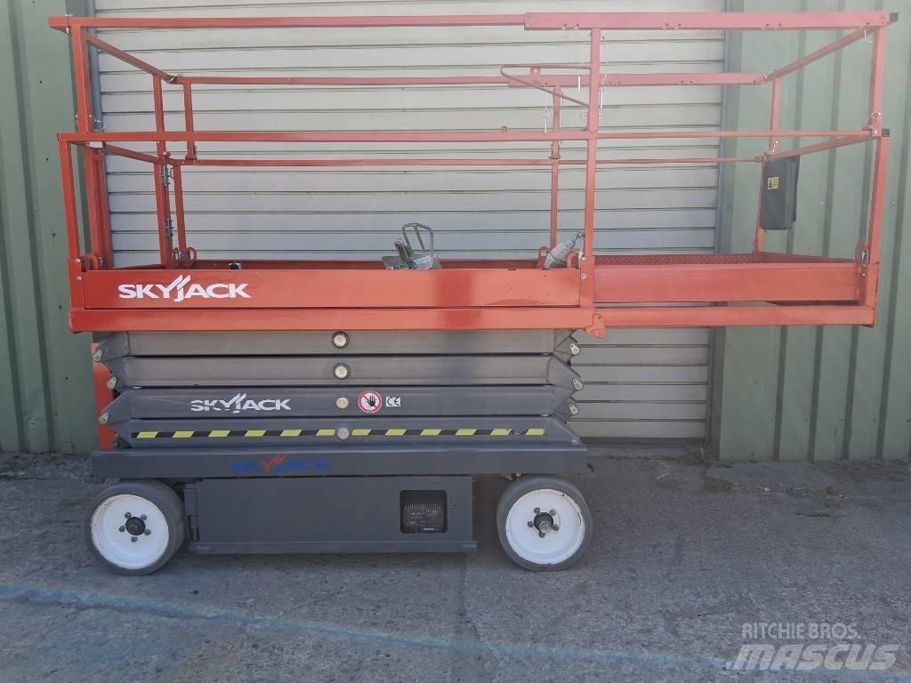 SkyJack SJ III 4626 Makasli platformlar