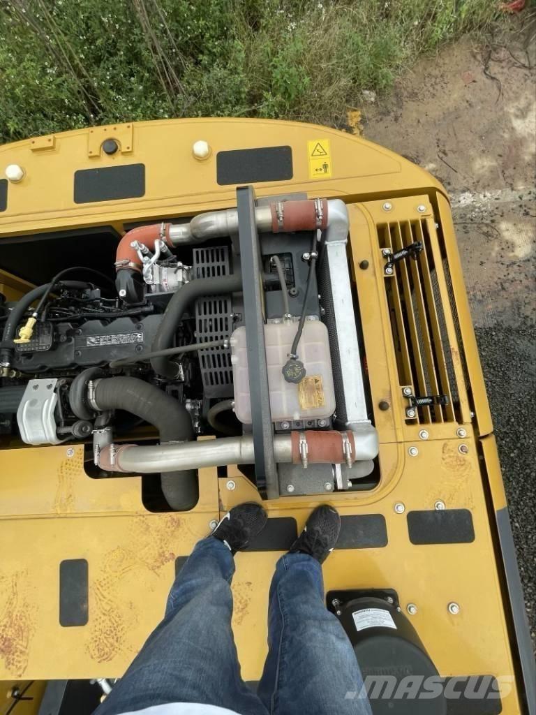 XCMG XE 200 DA Paletli ekskavatörler