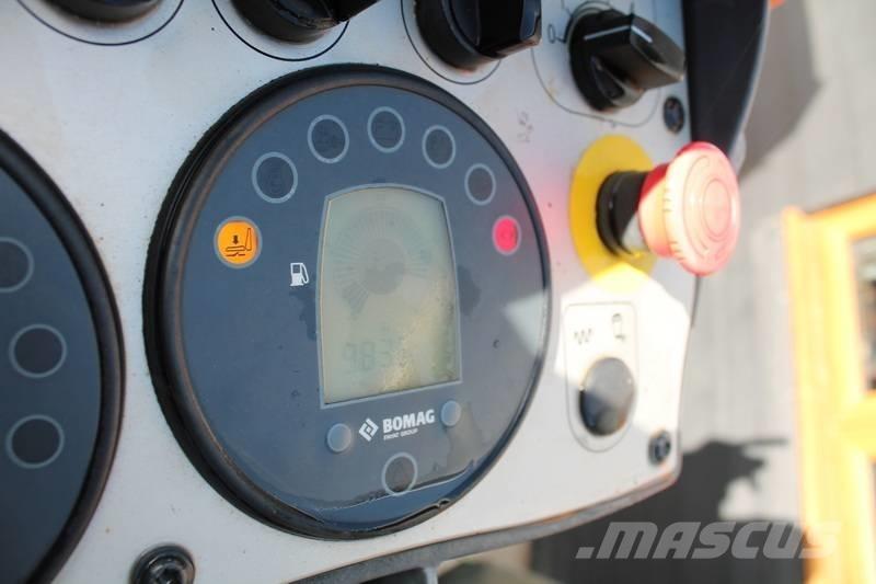 Bomag BW 135 AD-5 Çift tamburlu silindirler
