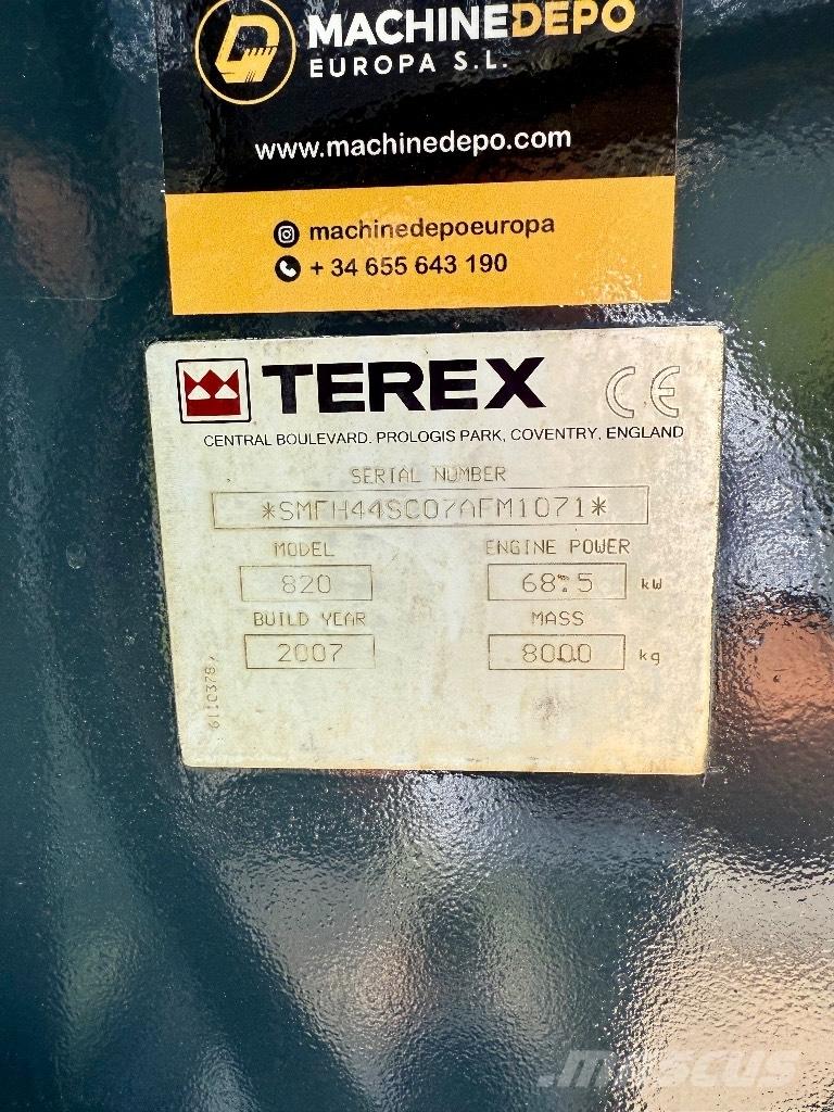Terex 820 Kazıcı yükleyiciler - beko loder