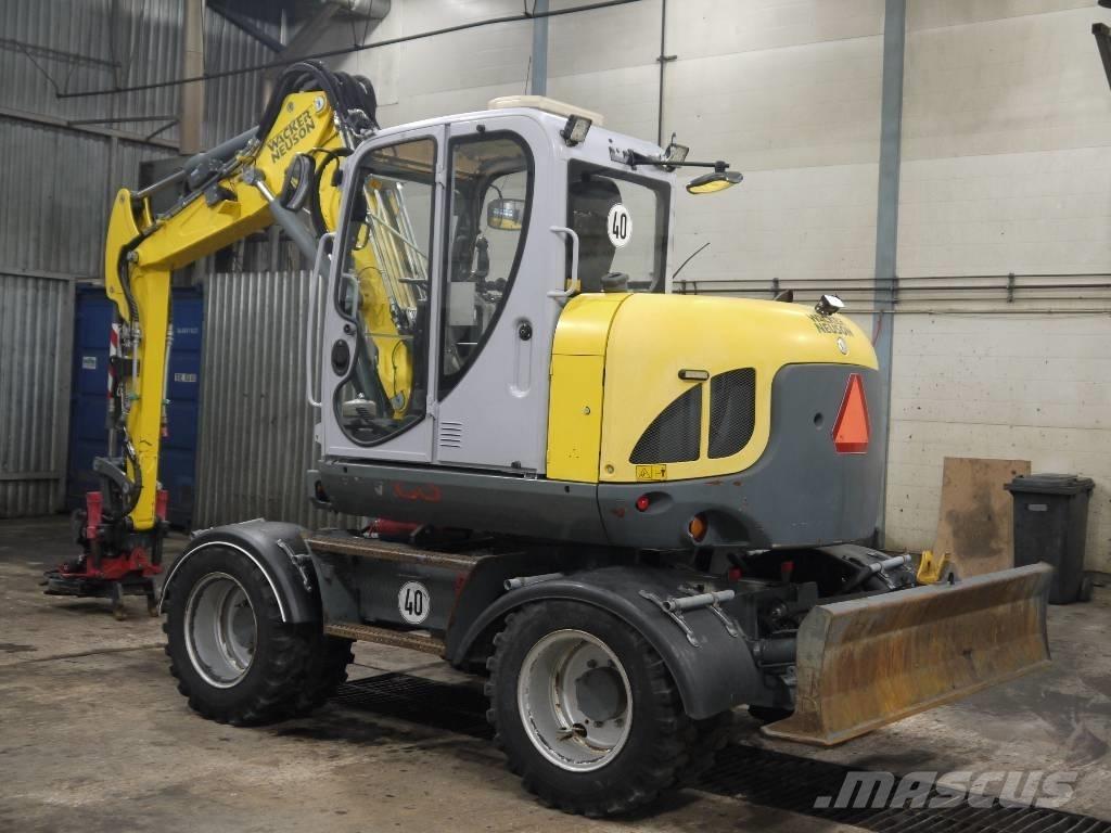 Wacker Neuson EW 100 Lastik tekerli ekskavatörler