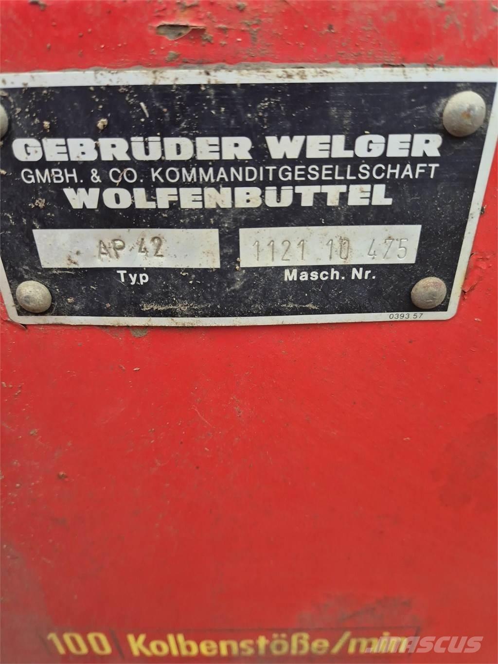 Welger AP42 Küp balya makinalari